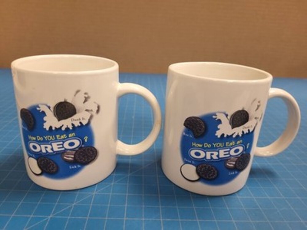 Oreo Mugs Set 2 How Do You Eat Oreo? Nabisco Coffee Tea Cup Drinkware Novelty